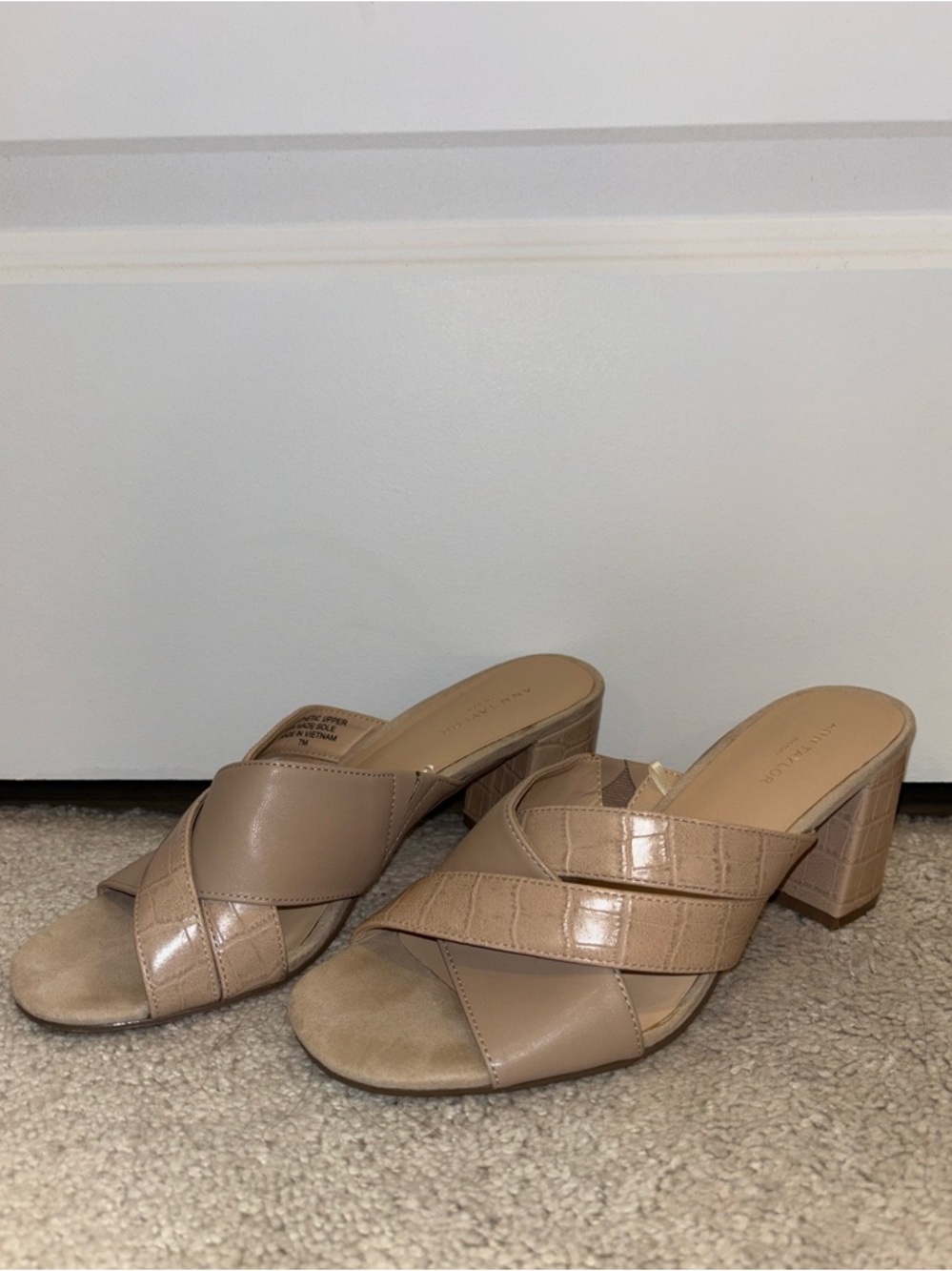 Ann Taylor Mules Size 7